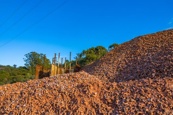 Do the 2026 Lithium Battery EPR Laws Land on You or the Producer?