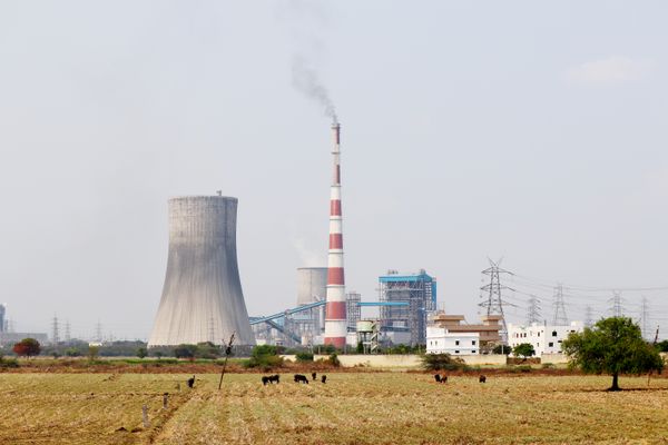 How Does Waste-to-Energy Project Finance Work? Underwrite the Tipping Fee, Not the Megawatt